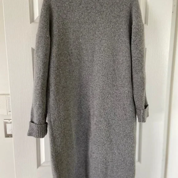 Cardigan - Picture 2 of 3